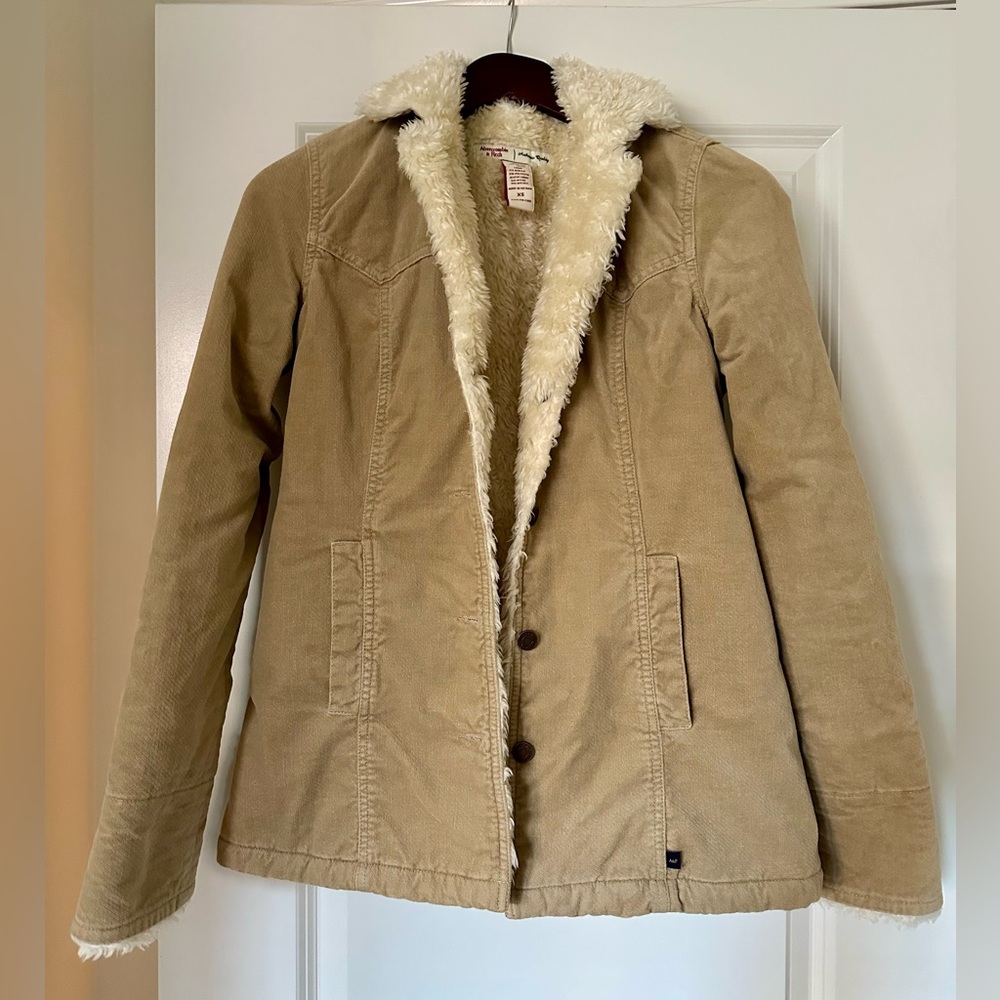 Abercrombie & Fitch Women’s beige jacket XS